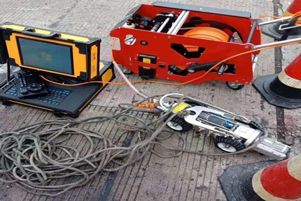 延平CCTV管道检测机器人